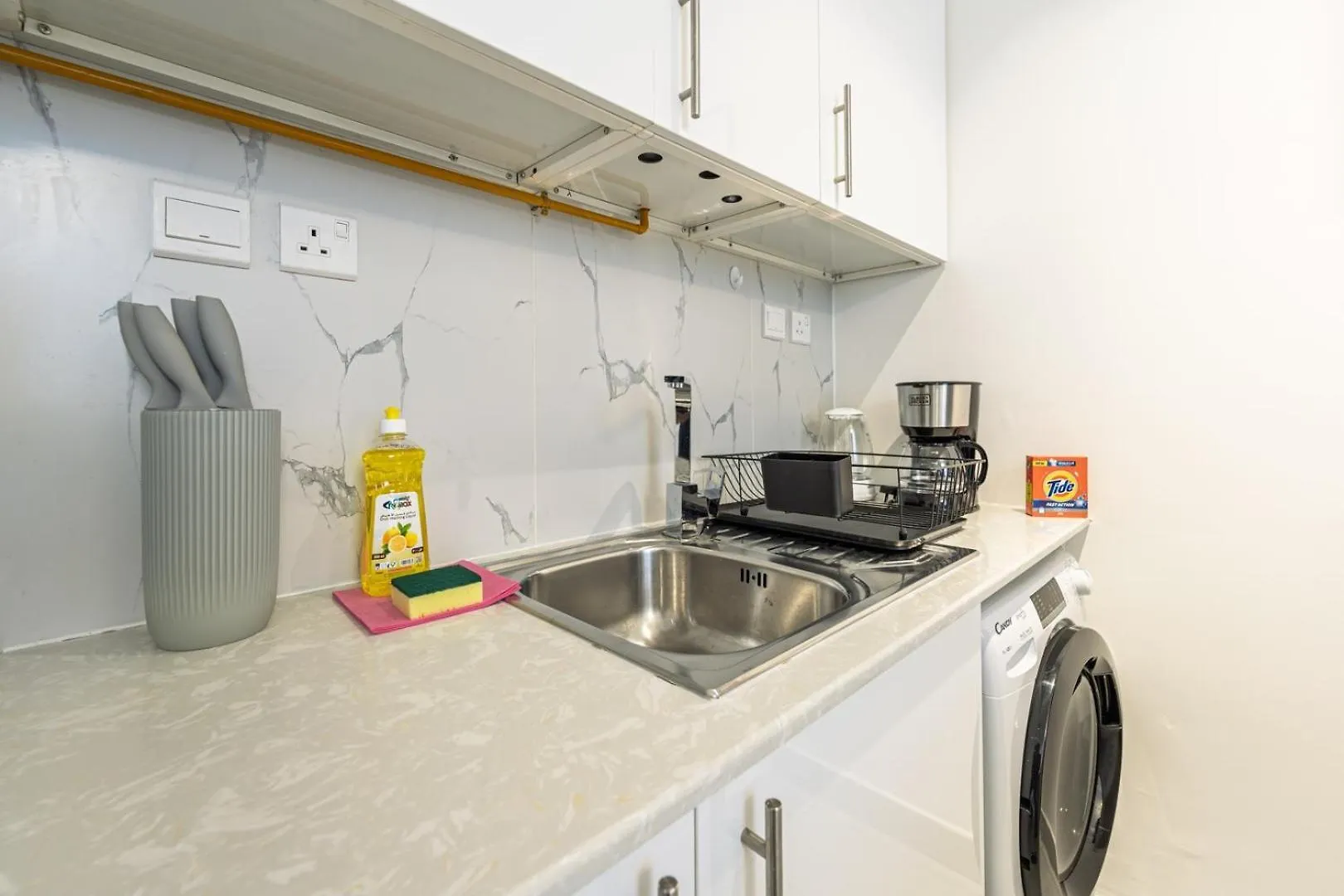 Chic Studio | Ideal Jvc Living I Parking Dubai 0*,
